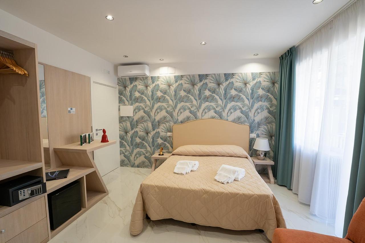 Greros H. Rooms Napoli Centro By Clapa Group Dislocated Hospitality Exteriör bild