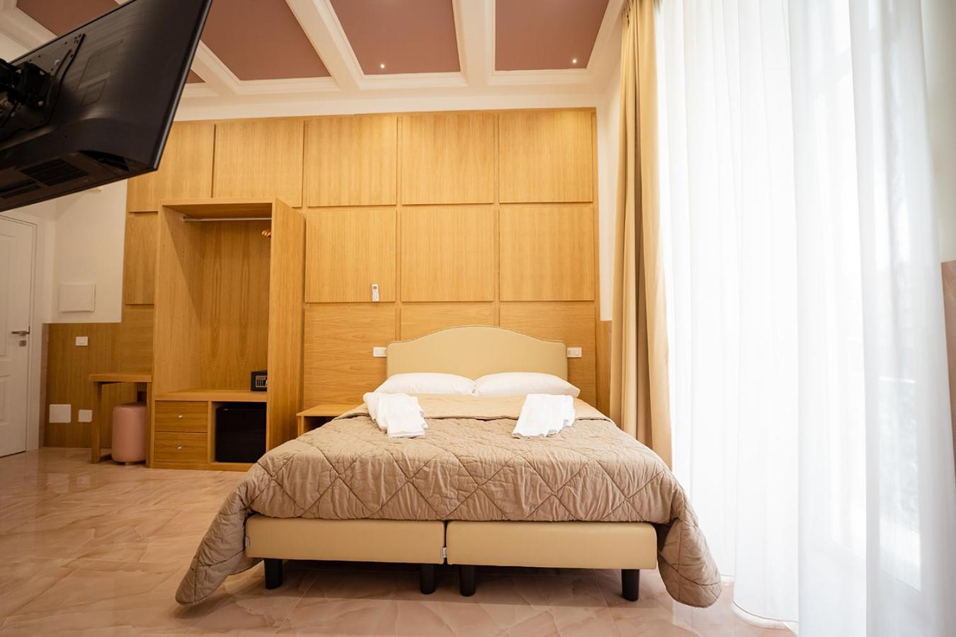 Greros H. Rooms Napoli Centro By Clapa Group Dislocated Hospitality Exteriör bild