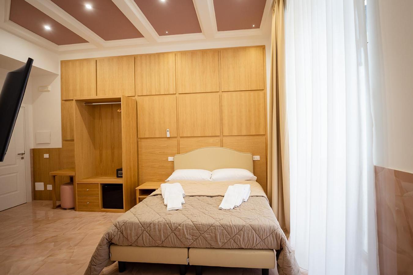 Greros H. Rooms Napoli Centro By Clapa Group Dislocated Hospitality Exteriör bild